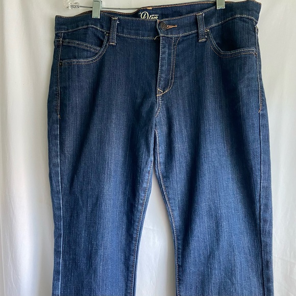 The Diva Old Navy Dark Indigo Straight Leg Jeans - Picture 1 of 10
